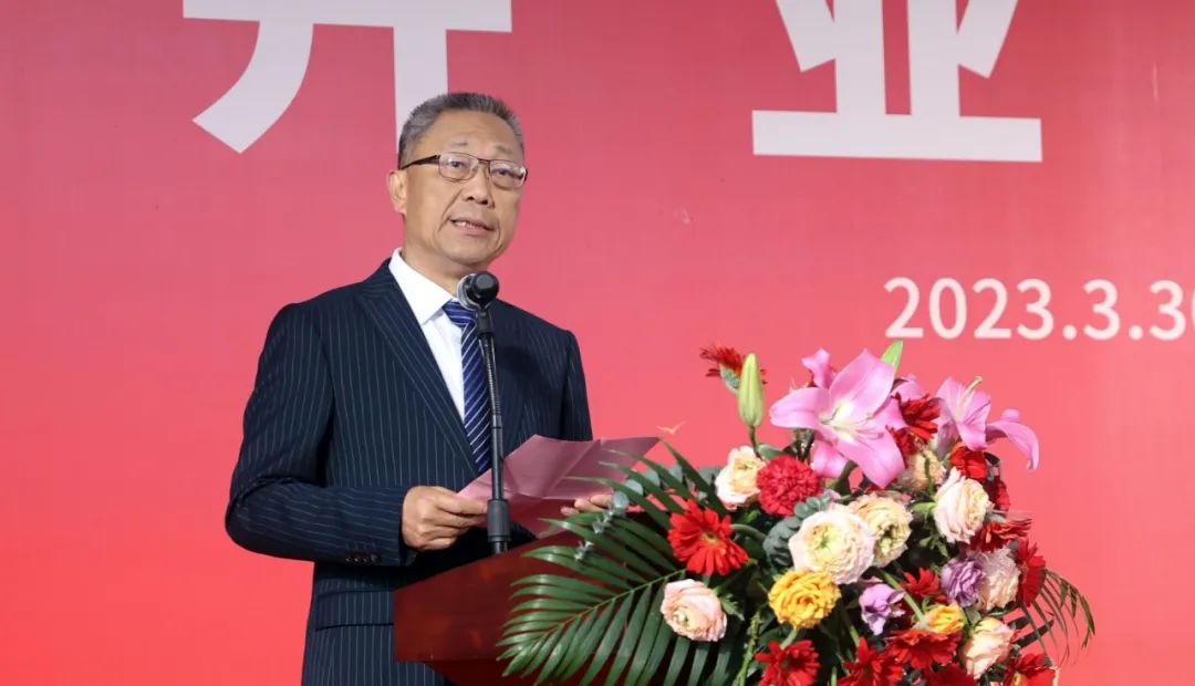 3499拉斯维加斯股份尹洪卫.jpg